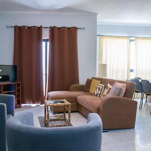 First Floor Corner Close To The Promenade Tban1-1 Apartament